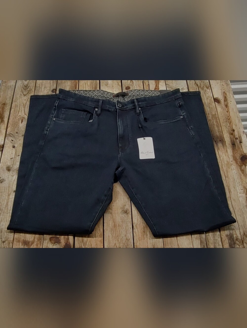 N.W.T. Robert Graham "The Perfect Fit" denim jeans men's Size 38 x 34
